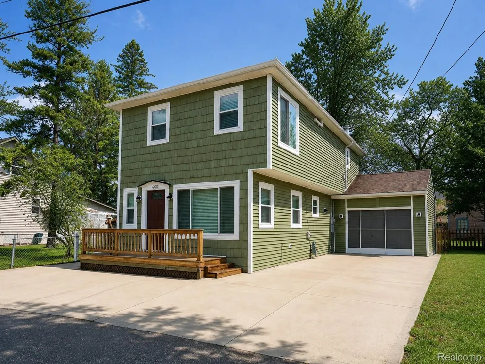 408 Conley Street Algonac City, MI 48001