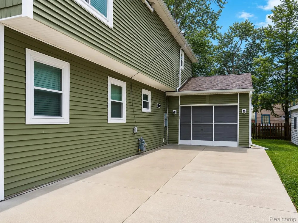 408 Conley Street Algonac City, MI 48001