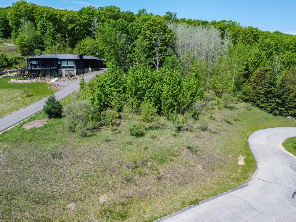 2155 Belanger Creek Drive Suttons Bay Township, MI 49682