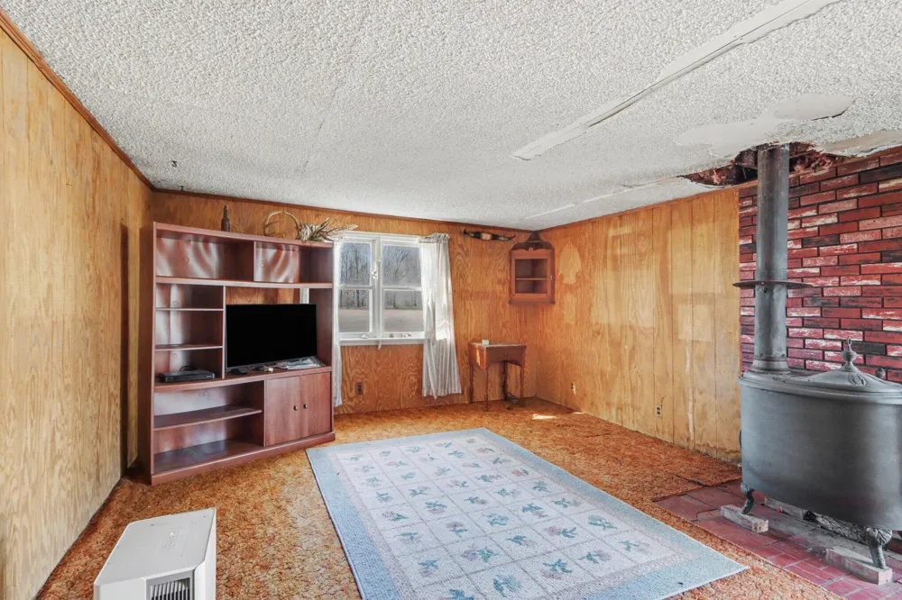 8004 W W AVENUE Prairie Ronde Township, MI 49087