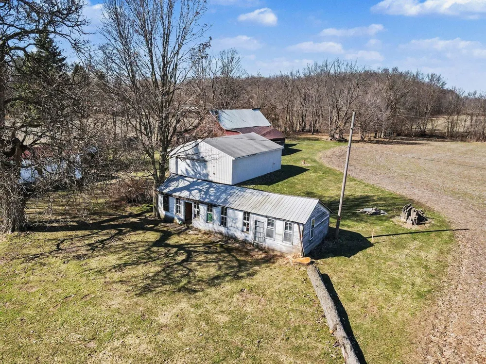 8004 W W AVENUE Prairie Ronde Township, MI 49087