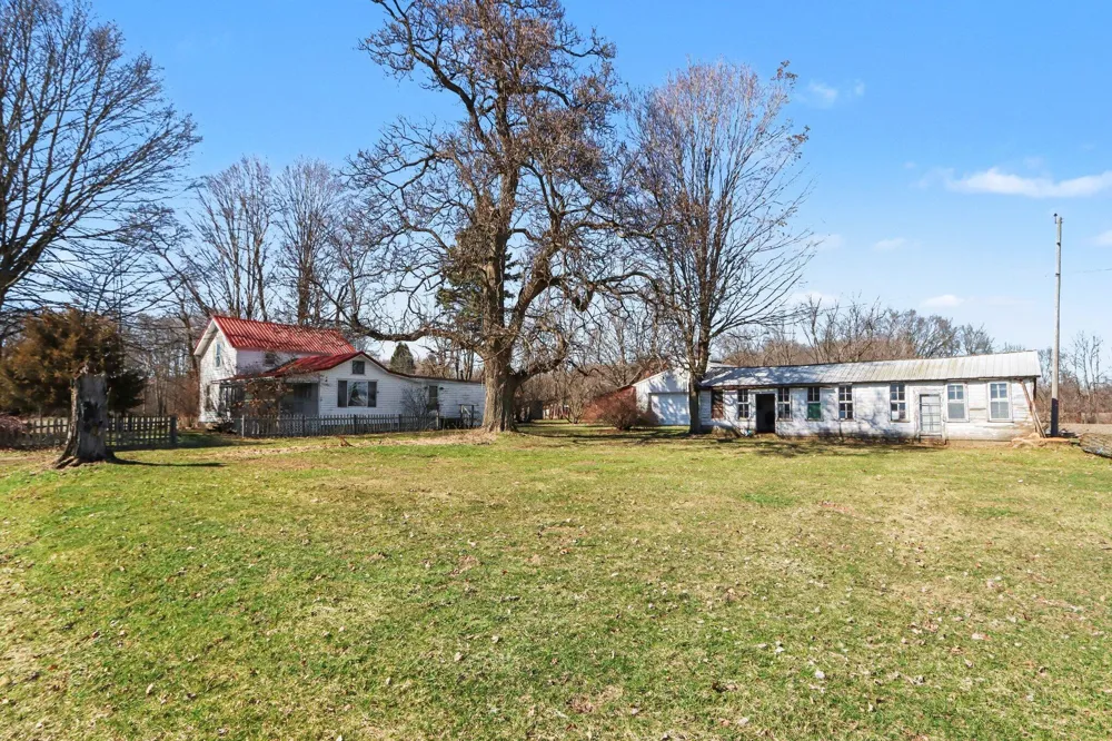 8004 W W AVENUE Prairie Ronde Township, MI 49087