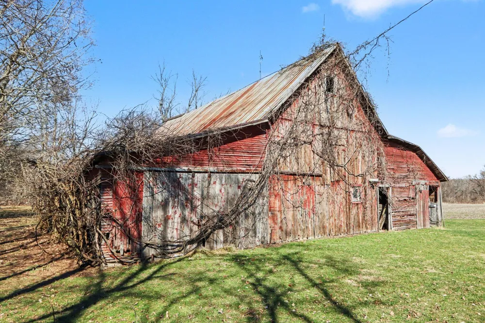 8004 W W AVENUE Prairie Ronde Township, MI 49087