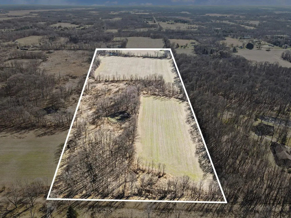 8004 W W AVENUE Prairie Ronde Township, MI 49087