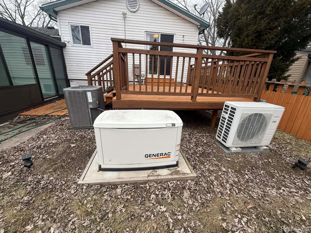 15777 Harrison Romulus City, MI 48174