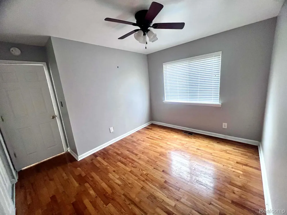 15777 Harrison Romulus City, MI 48174