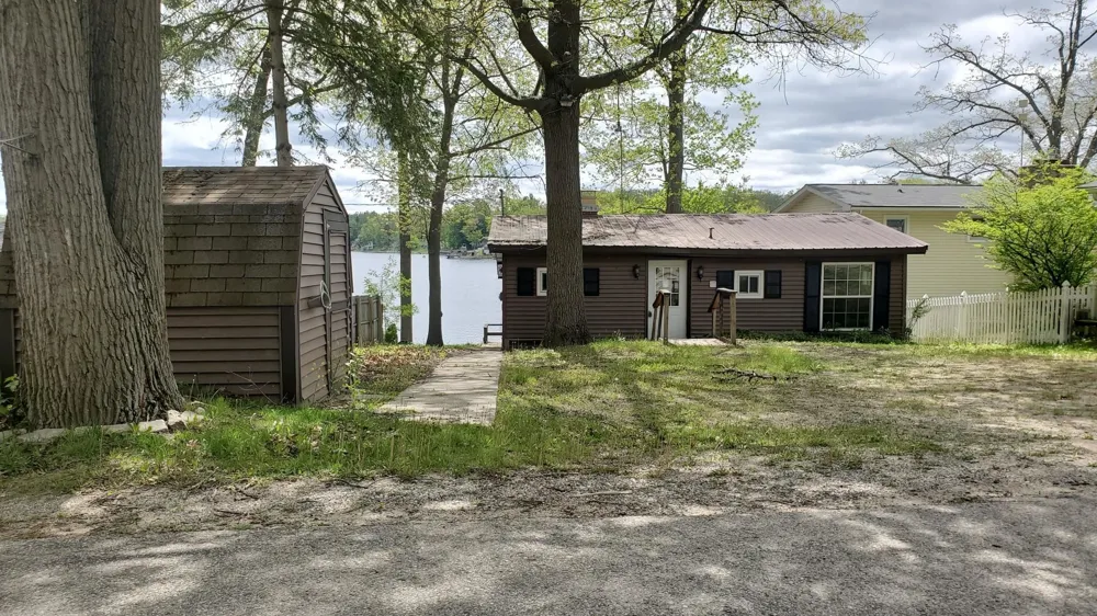 1361 Crooked Lake Drive Garfield Township, MI 48632