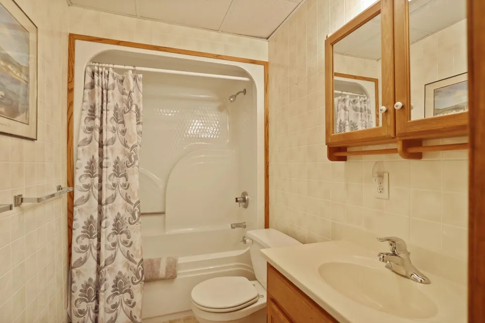 10722 S Gera Road Birch Run Township, MI 48415