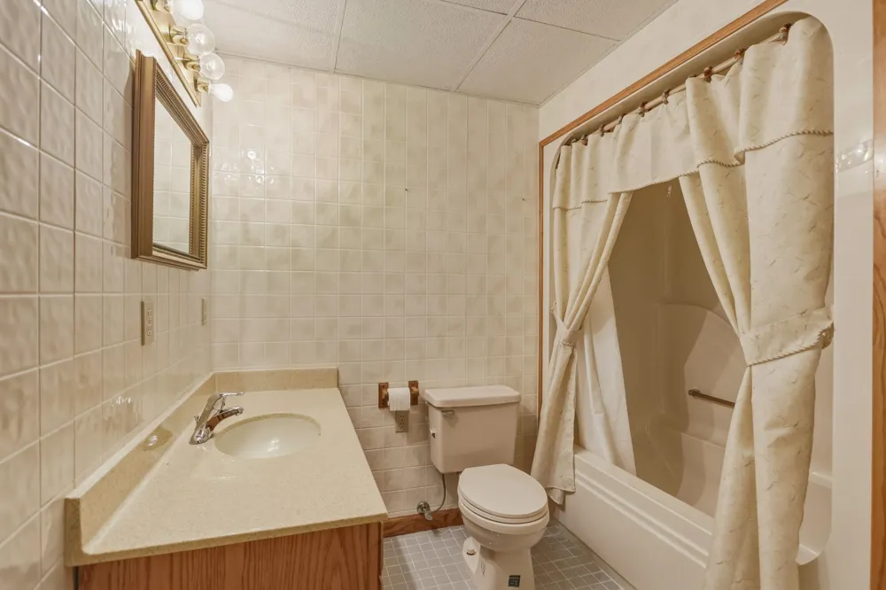 10722 S Gera Road Birch Run Township, MI 48415