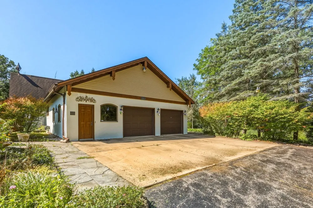 10722 S Gera Road Birch Run Township, MI 48415
