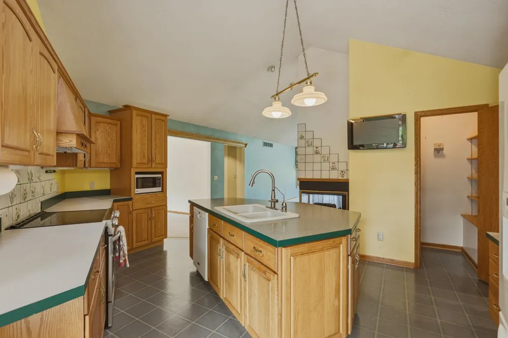 10722 S Gera Road Birch Run Township, MI 48415