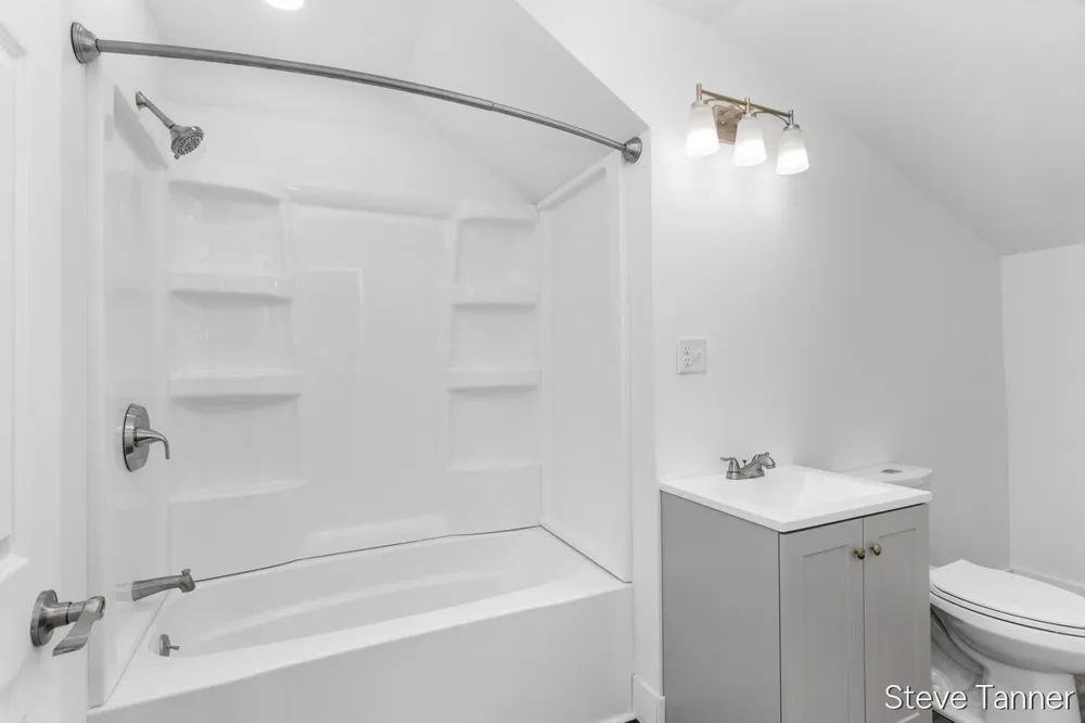5423 E Howard City-Edmore Home Township, MI 48829