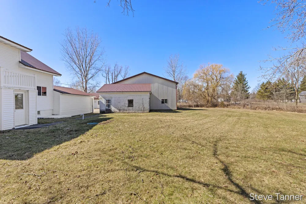 5423 E Howard City-Edmore Home Township, MI 48829