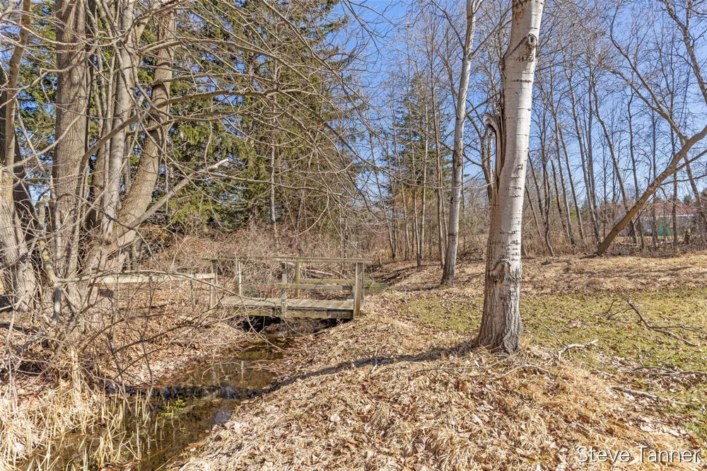 5423 E Howard City-Edmore Home Township, MI 48829