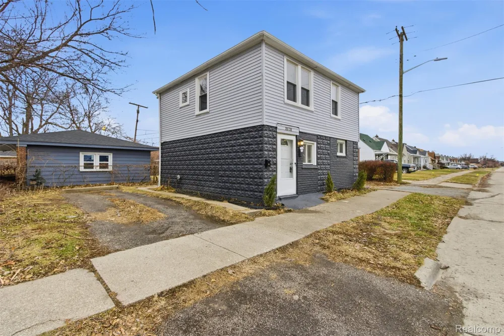 26739 W Outer Drive Ecorse City, MI 48229