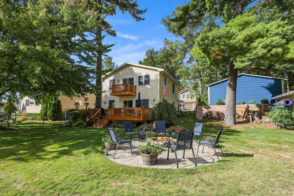 6271 10th Street Cedar Creek Township, MI 49457