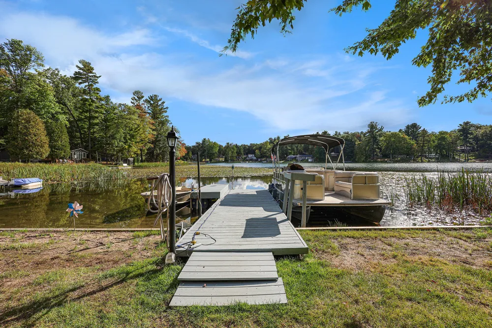 6271 10th Street Cedar Creek Township, MI 49457