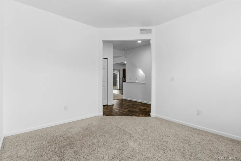 3069 Oxford Lane Flushing Charter Township, MI 48433