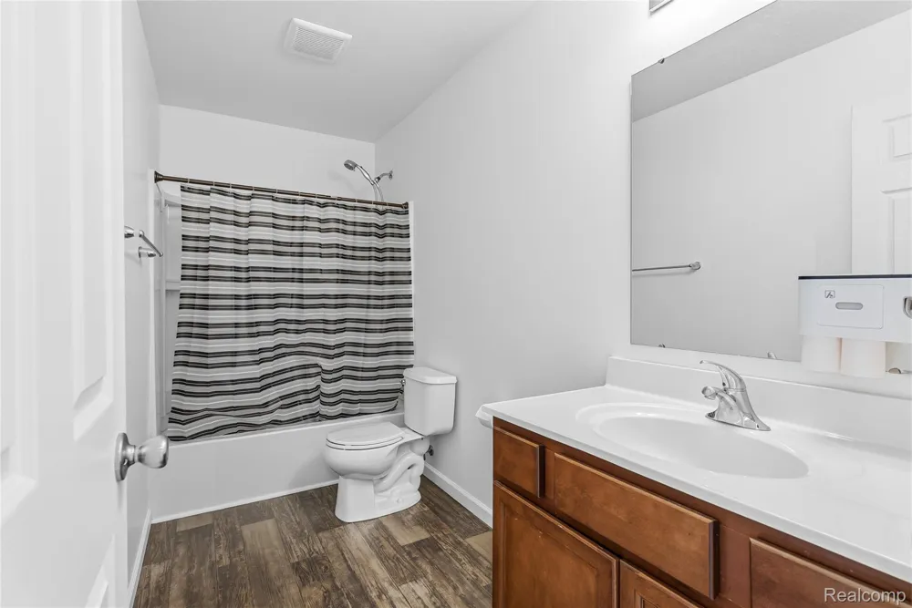 3069 Oxford Lane Flushing Charter Township, MI 48433