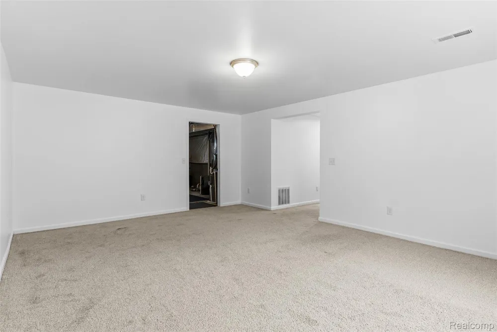 3069 Oxford Lane Flushing Charter Township, MI 48433