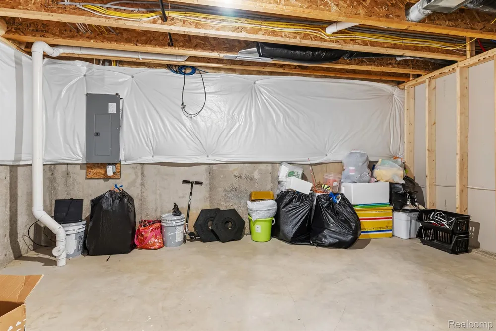 3069 Oxford Lane Flushing Charter Township, MI 48433