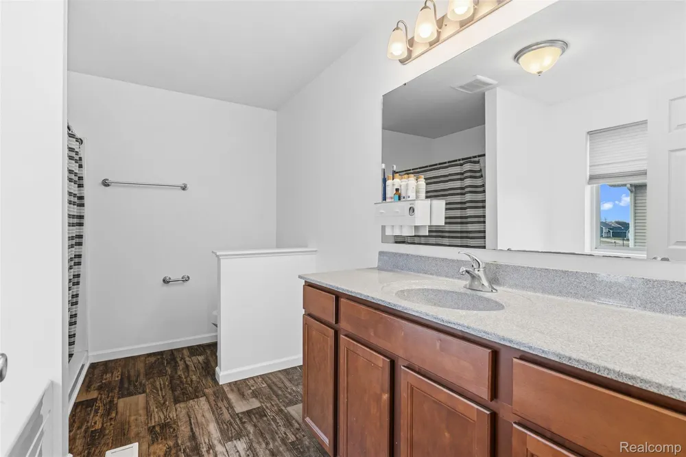 3069 Oxford Lane Flushing Charter Township, MI 48433