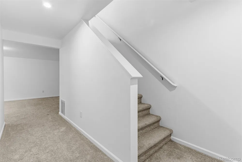 3069 Oxford Lane Flushing Charter Township, MI 48433