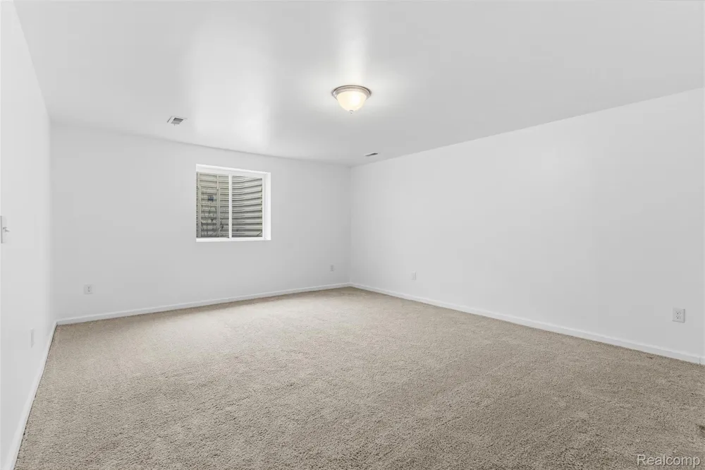 3069 Oxford Lane Flushing Charter Township, MI 48433
