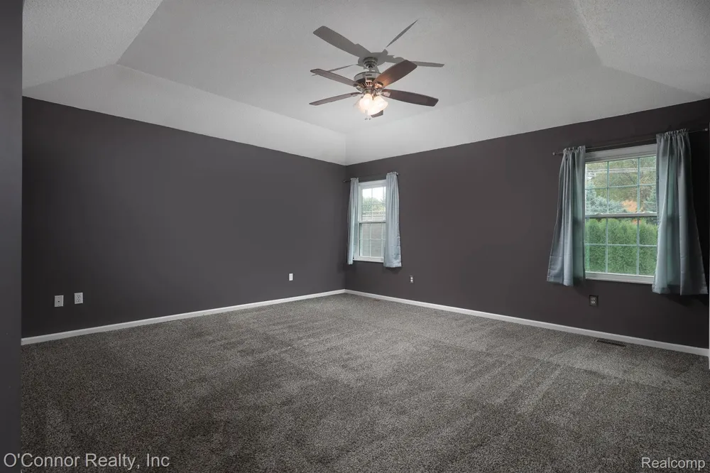 955 Covington Marysville City, MI 48040