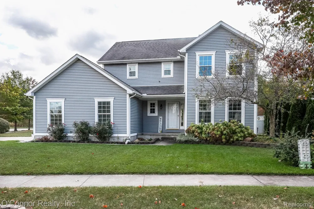 955 Covington Marysville City, MI 48040