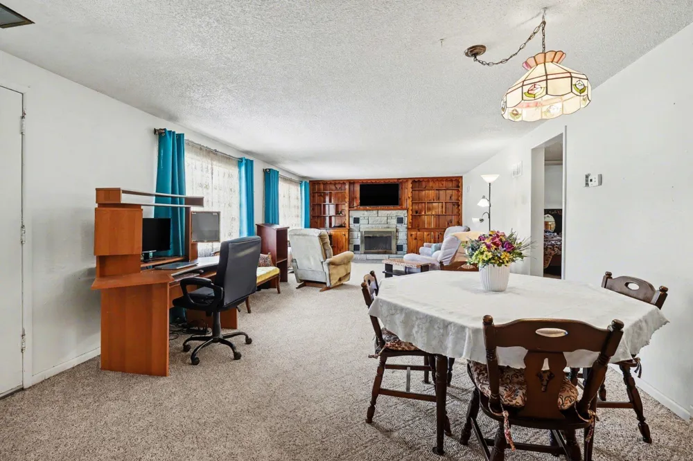 709 New William Street Ludington City, MI 49431