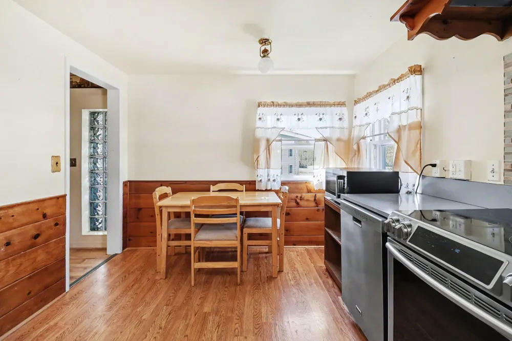 709 New William Street Ludington City, MI 49431