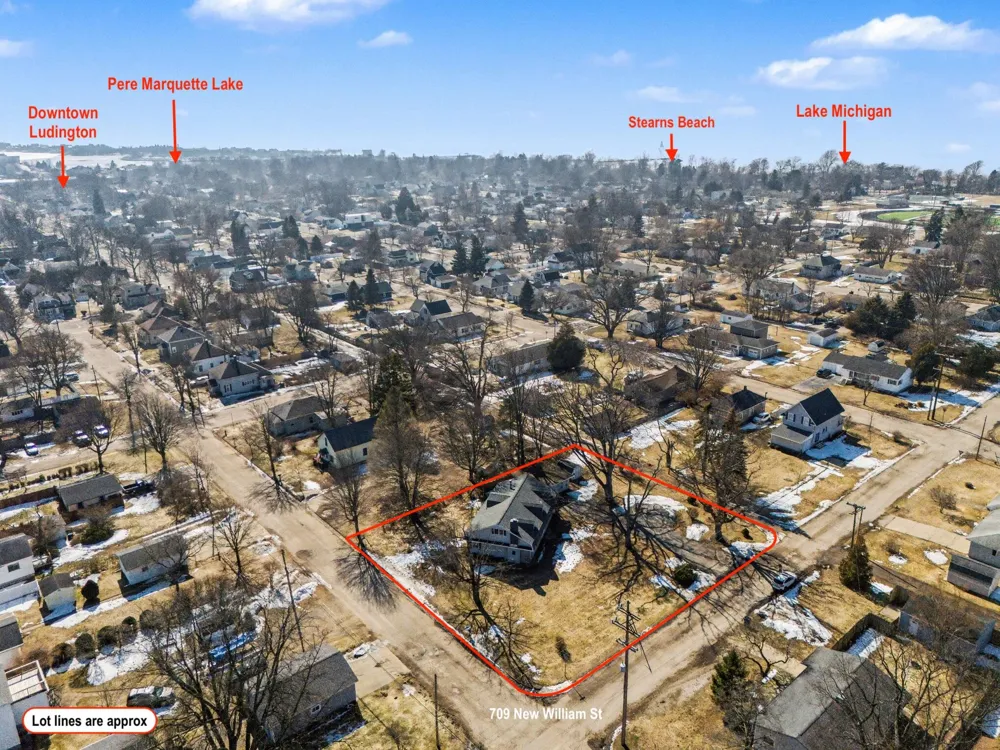 709 New William Street Ludington City, MI 49431