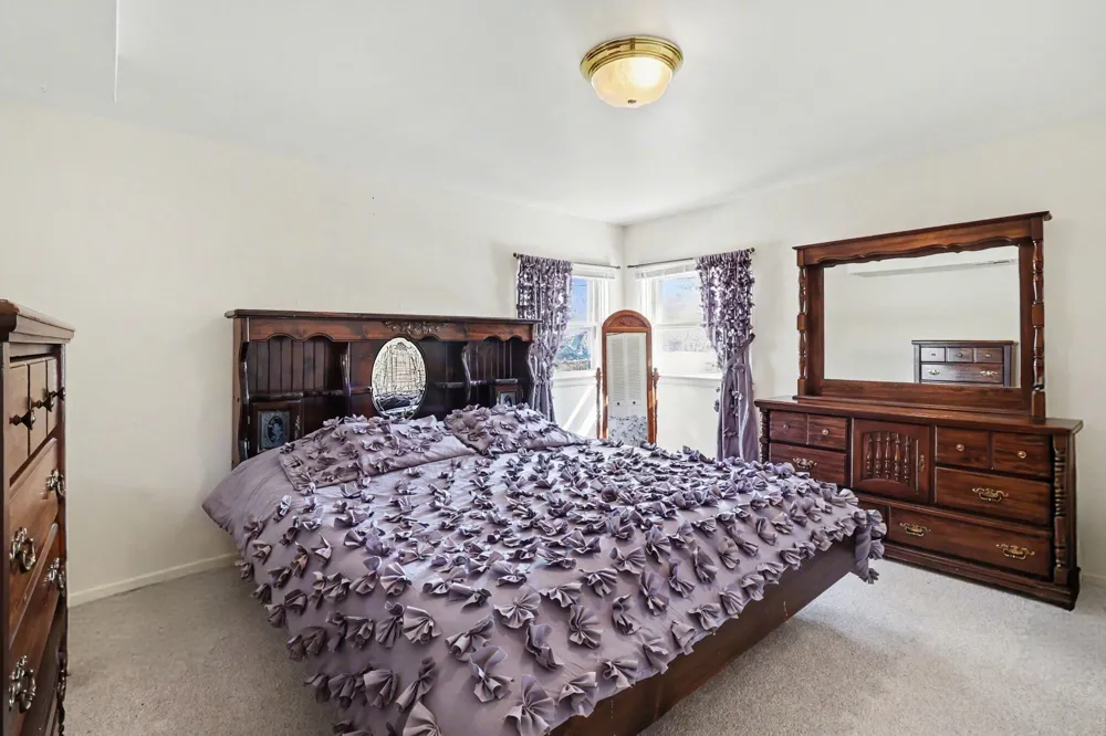 709 New William Street Ludington City, MI 49431