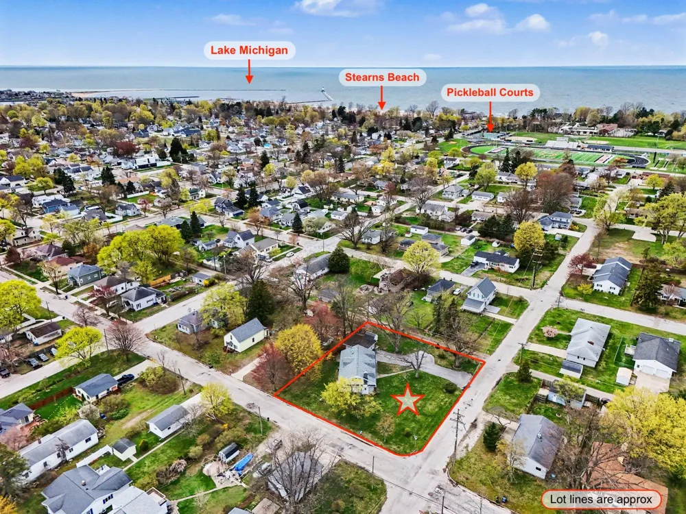 709 New William Street Ludington City, MI 49431