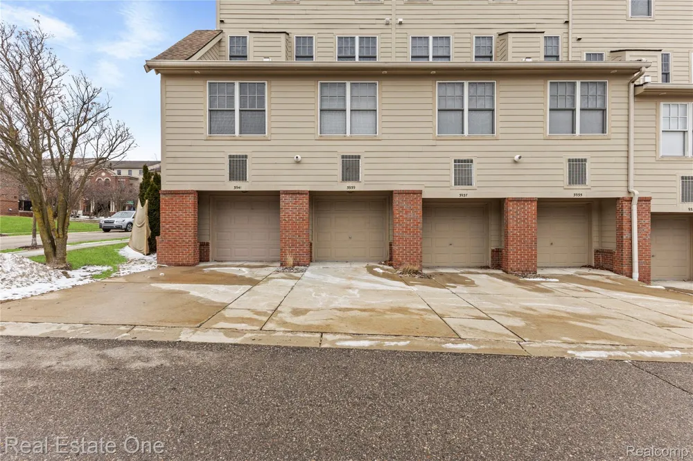 3939 Forester Boulevard Auburn Hills City, MI 48326
