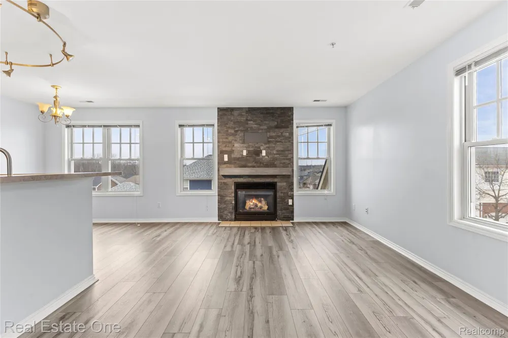 3939 Forester Boulevard Auburn Hills City, MI 48326