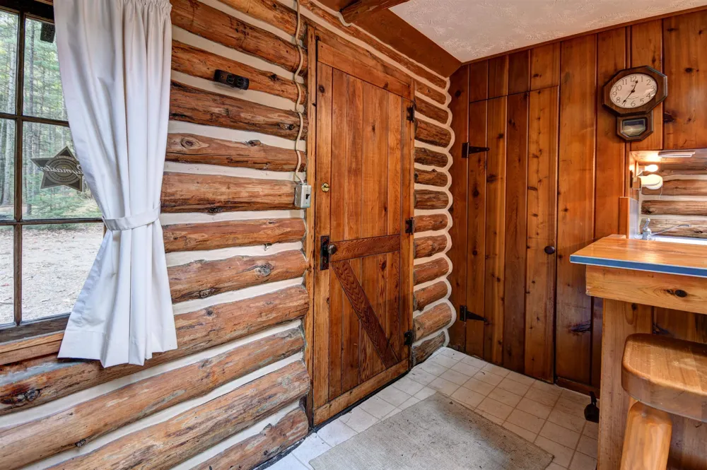6483 W Plum Valley Road NW Clearwater Township, MI 49676