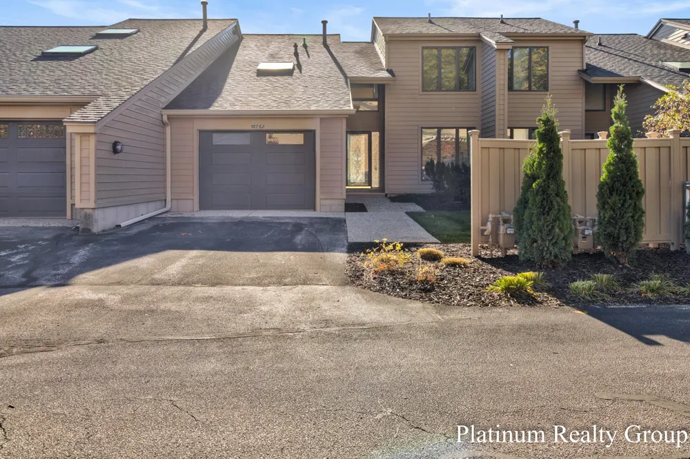 15762 Prospect Point Drive Spring Lake Township, MI 49456
