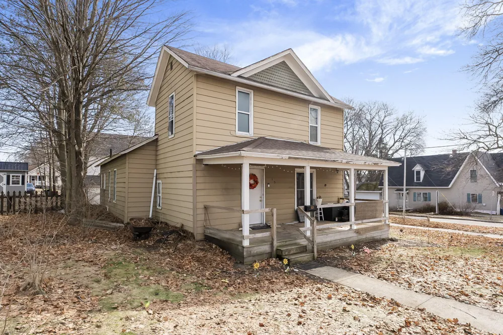 112 Howard Street Cadillac City, MI 49601