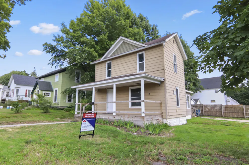 112 Howard Street Cadillac City, MI 49601