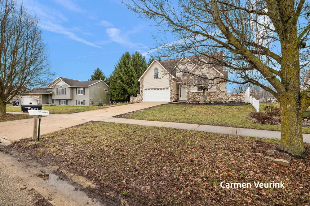 10971 Lance Avenue Allendale Charter Township, MI 49401