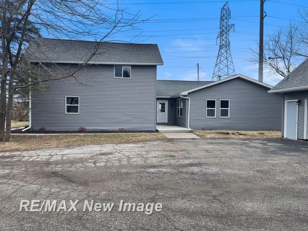 3874 E Kent Road Ingersoll Township, MI 48623