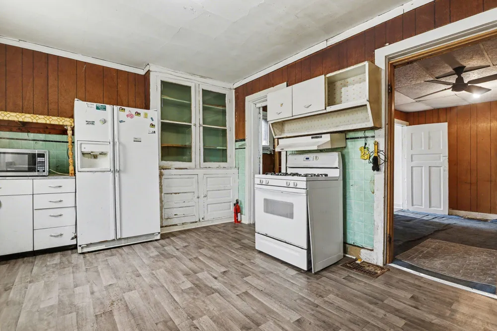 1337 Edwards Street Kalamazoo City, MI 49007