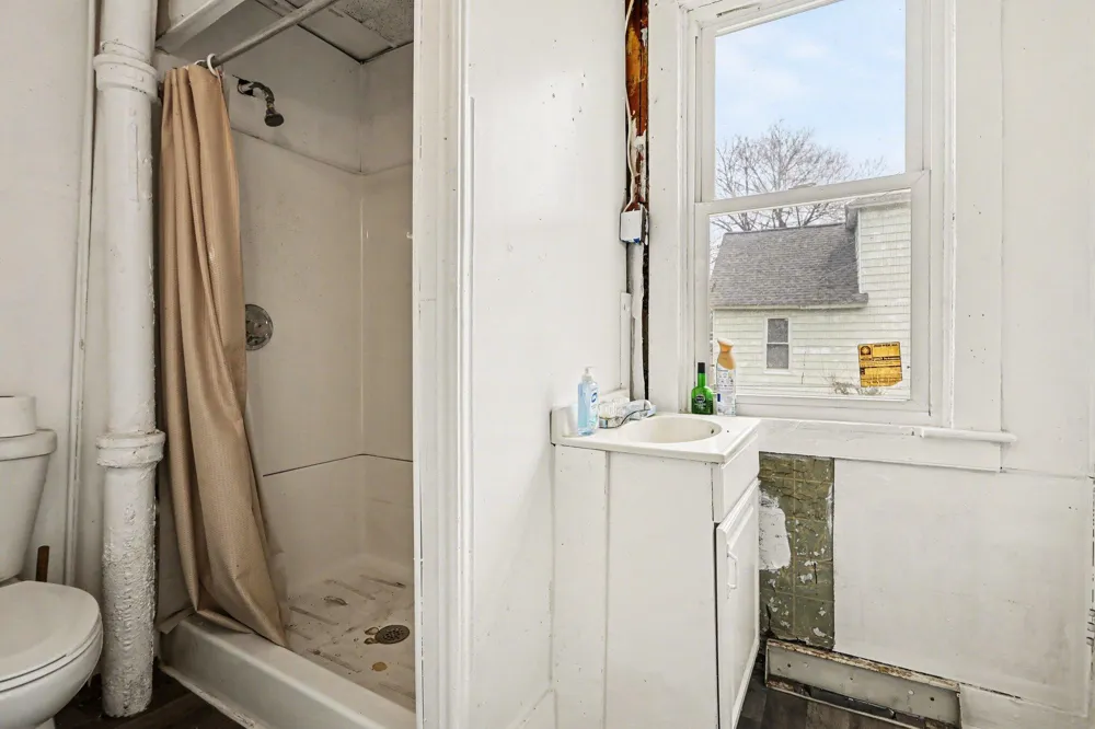1337 Edwards Street Kalamazoo City, MI 49007
