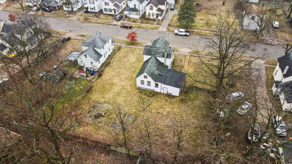 1337 Edwards Street Kalamazoo City, MI 49007