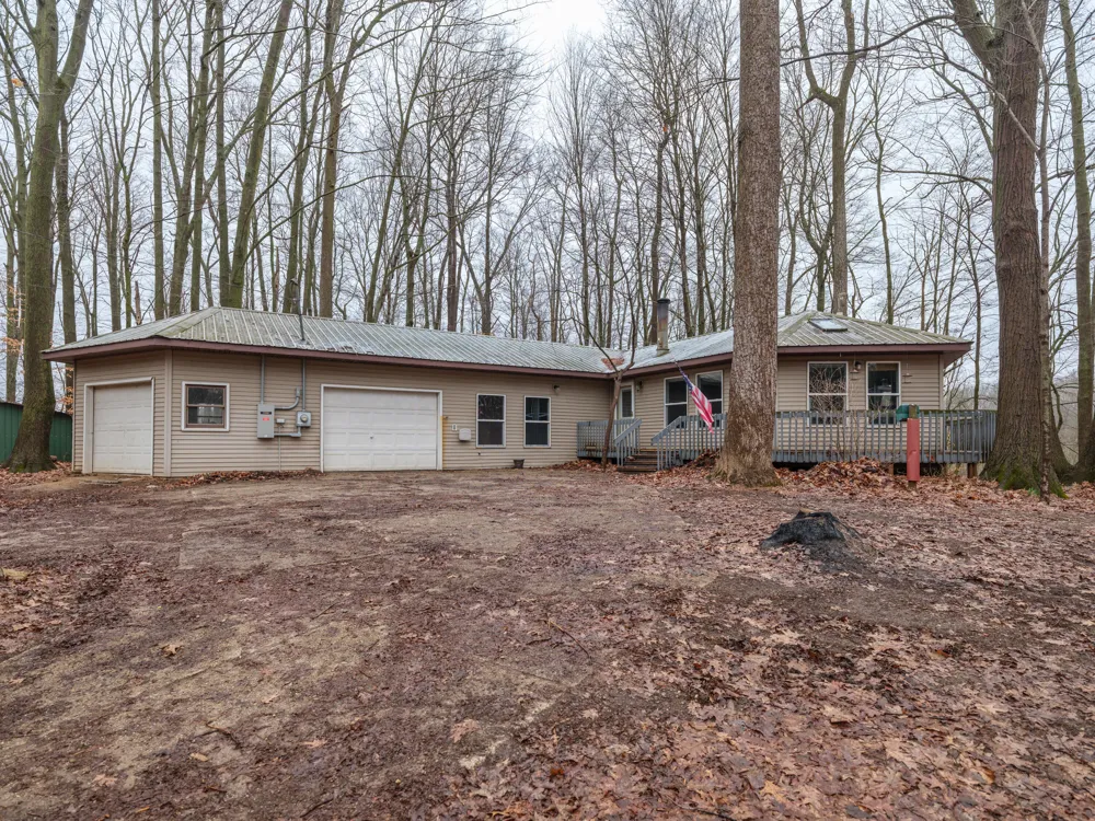 22431 Paulson Road Pine Grove Township, MI 49055