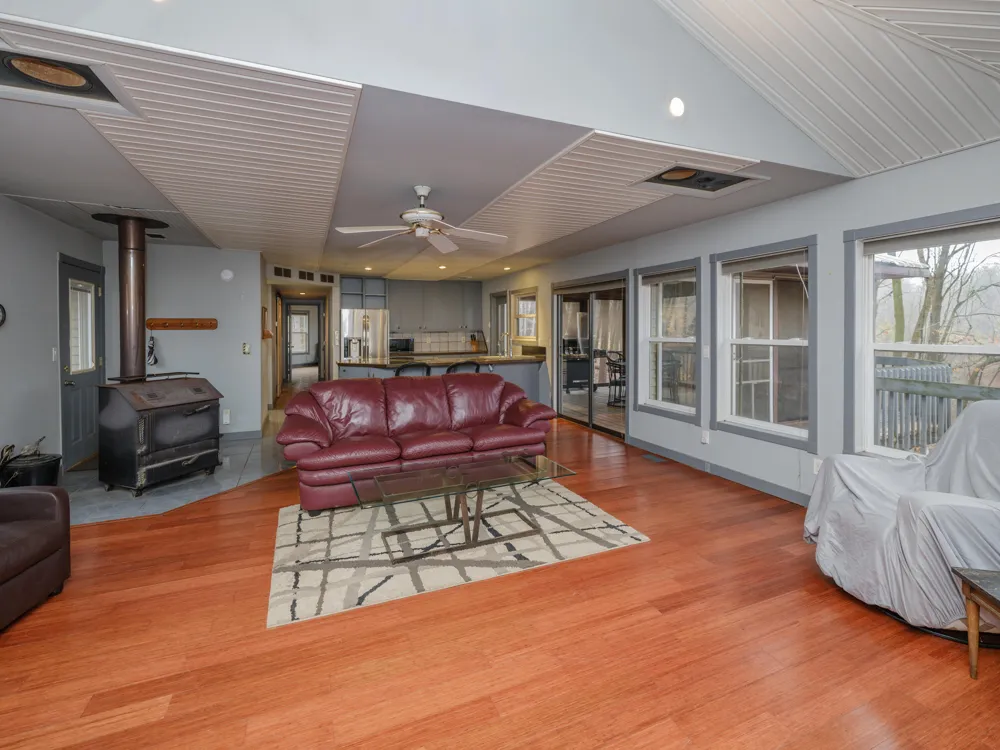 22431 Paulson Road Pine Grove Township, MI 49055
