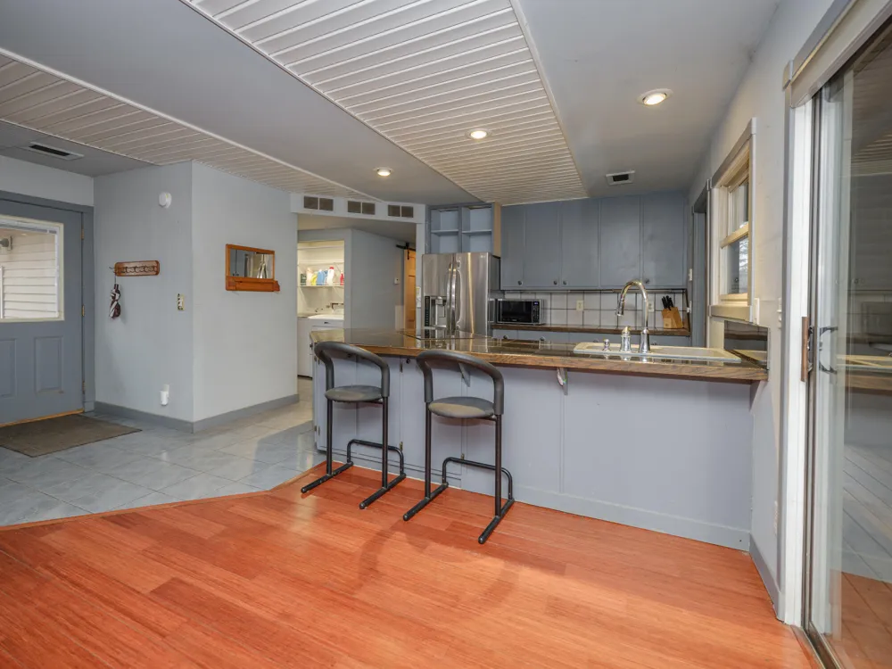 22431 Paulson Road Pine Grove Township, MI 49055