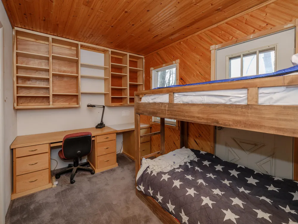 22431 Paulson Road Pine Grove Township, MI 49055